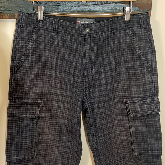 2/$18 BC Clothing Grey and Black Plaid Cargo Shorts Size 36 - Picture 3 of 12